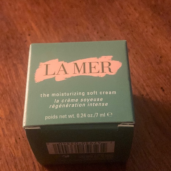 La Mer Other - La Mer moisturizing soft cream